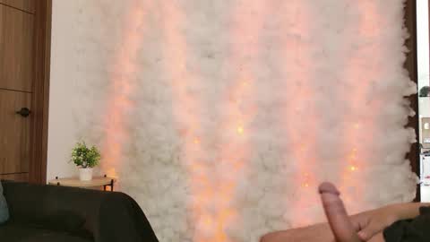 Snapshot of luci_fer15 chatting on 12-15-25, 06:12 Luci y Fer online show from 12-15-25, 06:12