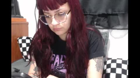 Snapshot of lucia_d_carton chatting on 05-14-26, 04:30 Lulu DCarton online show from 05-14-26, 04:30