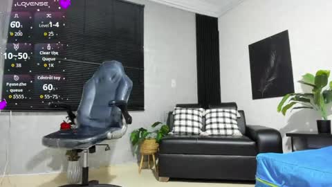Snapshot of lucia_oregon chatting on 05-30-26, 12:57 L U C I A online show from 05-30-26, 12:57