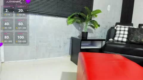 L U C I A online show from 07-12-26, 01:02