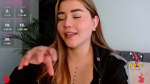 lucia star  online show from 10-13-25, 04:18