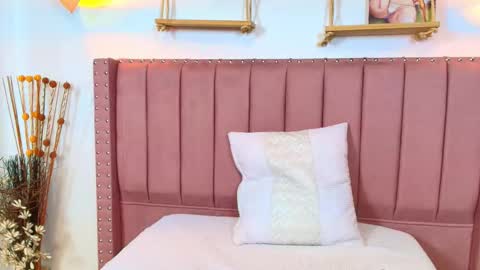 Snapshot of lucia_sweeet chatting on 11-21-25, 06:17 lucia_sweeet online show from 11-21-25, 06:17