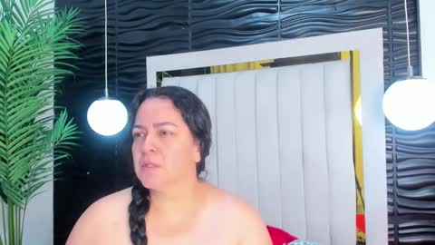 Lucia Vonne online show from 03-03-25, 11:00