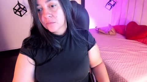 Lucia Vonne online show from 11-02-25, 09:17