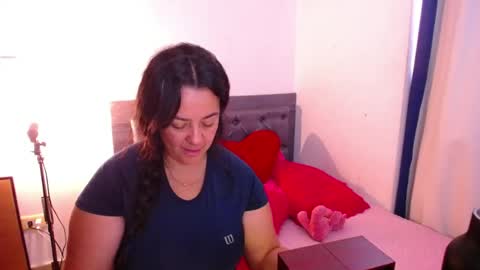 Snapshot of lucia_vonne chatting on 06-04-26, 08:48 Lucia Vonne online show from 06-04-26, 08:48