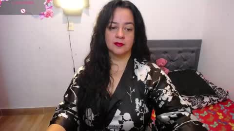 Snapshot of lucia_vonne chatting on 06-15-26, 12:02 Lucia Vonne online show from 06-15-26, 12:02