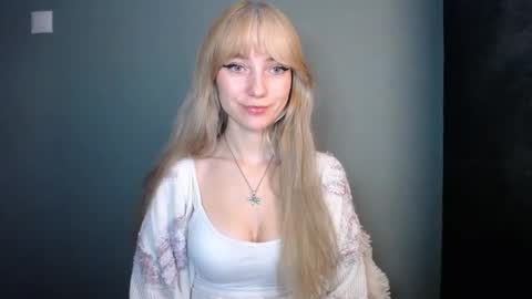 Lucy online show from 11-18-25, 07:40