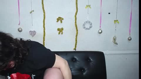 Snapshot of luciami chatting on 01-14-25, 09:20 LuciaMi online show from 01-14-25, 09:20