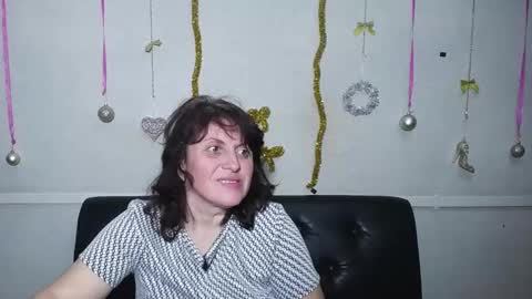 Snapshot of luciami chatting on 01-16-25, 09:30 LuciaMi online show from 01-16-25, 09:30
