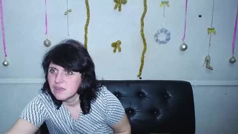 Snapshot of luciami chatting on 01-19-25, 03:18 LuciaMi online show from 01-19-25, 03:18
