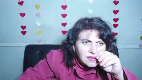Snapshot of luciami chatting on 02-03-25, 06:02 LuciaMi online show from 02-03-25, 06:02