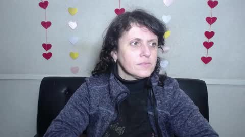 Snapshot of luciami chatting on 02-05-25, 06:02 LuciaMi online show from 02-05-25, 06:02
