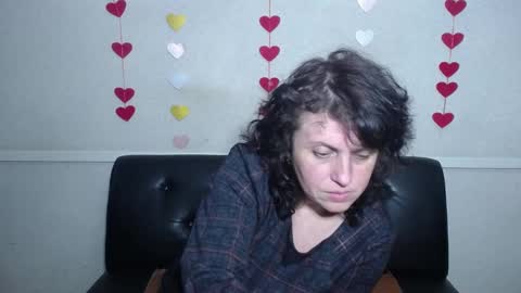Snapshot of luciami chatting on 02-05-25, 03:09 LuciaMi online show from 02-05-25, 03:09