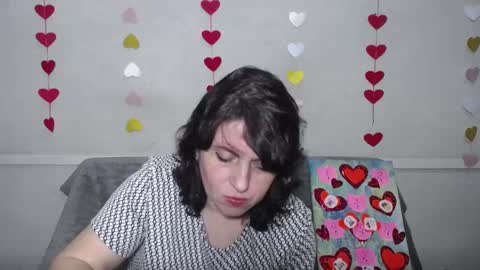 Snapshot of luciami chatting on 02-17-25, 06:48 LuciaMi online show from 02-17-25, 06:48