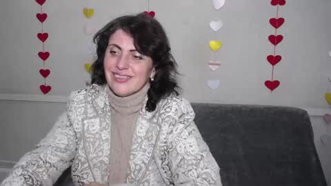 Snapshot of luciami chatting on 03-08-25, 06:10 LuciaMi online show from 03-08-25, 06:10