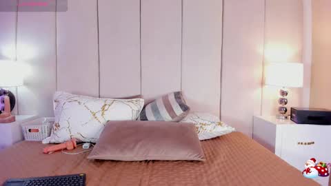 Lisseth  online show from 12-21-24, 12:20