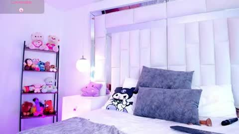 Lisseth  online show from 03-08-25, 04:01