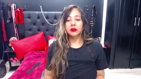 Snapshot of luciana_di chatting on 04-11-26, 07:45 Luciana Di online show from 04-11-26, 07:45