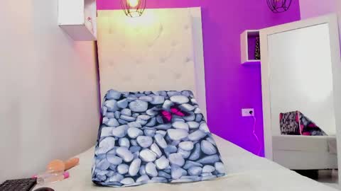 Luciana online show from 04-14-26, 02:23