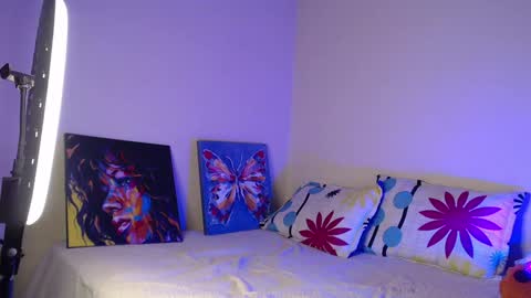 luciana online show from 12-17-24, 05:04