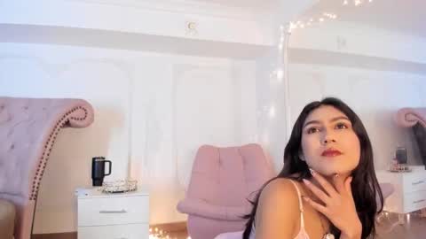 Luciana online show from 10-17-25, 08:55