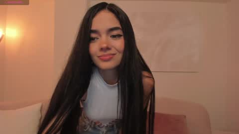Snapshot of lucianamiller_ chatting on 01-09-25, 03:04 Luciana Miller online show from 01-09-25, 03:04