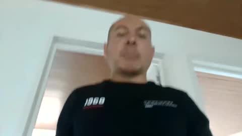 Snapshot of lucianneo chatting on 11-23-25, 05:35 LucianNeo online show from 11-23-25, 05:35