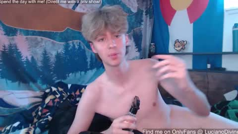 Snapshot of lucianodivine chatting on 03-17-26, 09:51 Luciano Divine online show from 03-17-26, 09:51