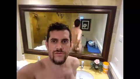 Snapshot of lucianopc chatting on 10-13-25, 10:32 lucianopc online show from 10-13-25, 10:32