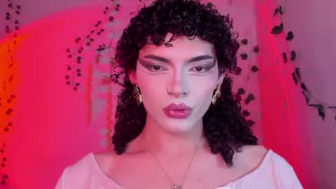Lucy or Lucian 3 Come to my social Links3   online show from 07-01-26, 11:45