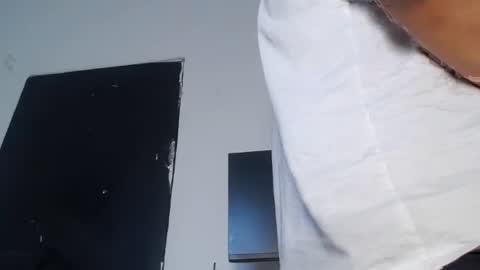 lucianluciano online show from 07-13-26, 04:43