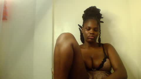Snapshot of luciaresa chatting on 07-19-26, 06:50 luciaresa online show from 07-19-26, 06:50