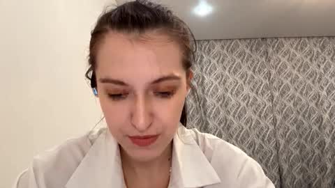 Mary online show from 11-21-25, 05:11