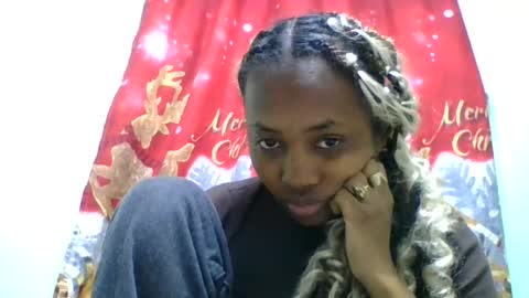 lucie196645 online show from 06-27-26, 04:01