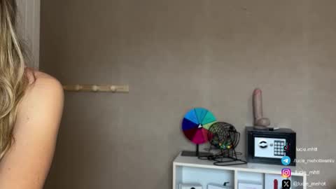 Lucie hot follow me on  online show from 09-21-25, 08:38