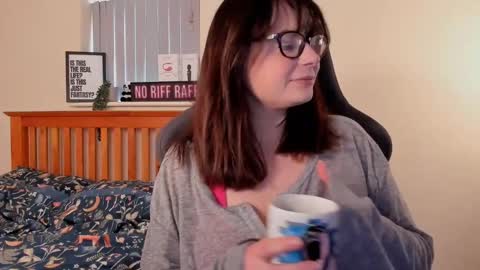 Lucie Winters online show from 01-13-25, 02:00