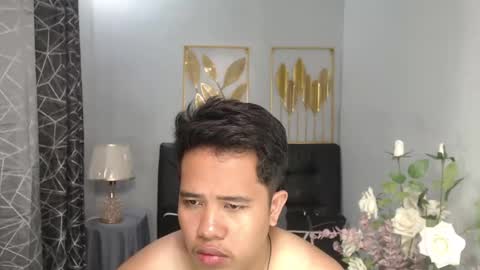 Snapshot of luciferhotcum chatting on 02-19-25, 11:06 Luciferhotcum online show from 02-19-25, 11:06