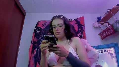 Snapshot of luciferrx666 chatting on 06-13-26, 04:27 camila online show from 06-13-26, 04:27