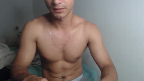 Snapshot of lucifferr_ chatting on 01-22-25, 04:34 leonel online show from 01-22-25, 04:34