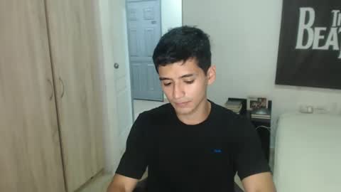 Snapshot of lucifferr_ chatting on 02-11-25, 02:14 leonel online show from 02-11-25, 02:14