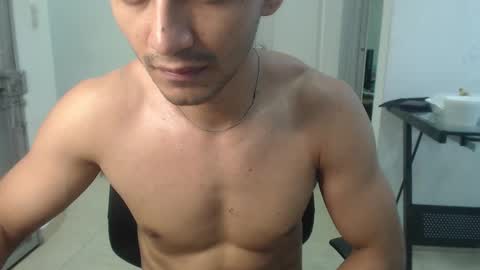 Snapshot of lucifferr_ chatting on 03-12-25, 09:12 leonel online show from 03-12-25, 09:12