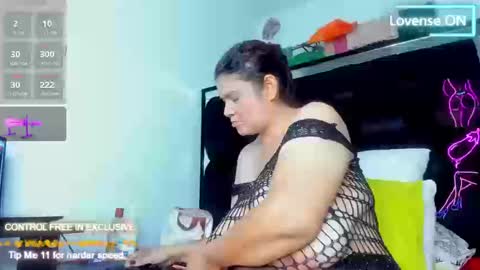 Snapshot of lucihornymilf chatting on 03-16-26, 03:38 lucihornymilf online show from 03-16-26, 03:38