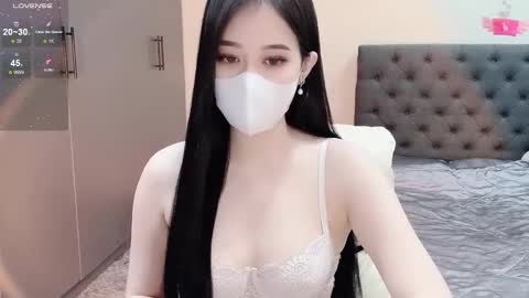 lucii04 online show from 01-12-26, 04:34