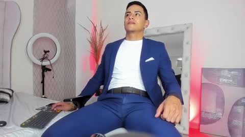 Snapshot of lucii_fer_ chatting on 04-27-26, 11:52 Leo online show from 04-27-26, 11:52