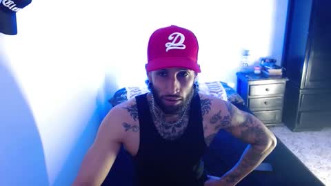 luciifer_hills online show from 11-19-25, 03:01