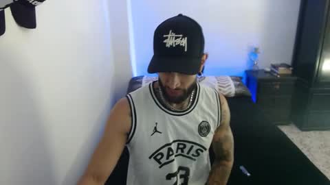 luciifer_hills online show from 11-24-25, 03:34