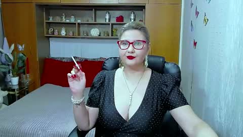 Lucille Fenly online show from 03-13-26, 08:59