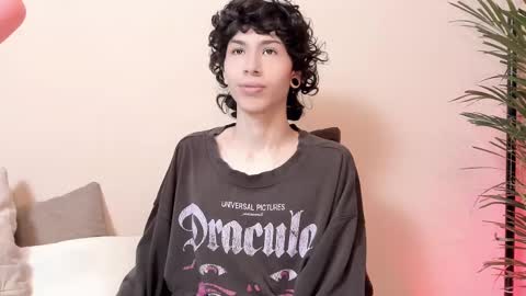 Noor online show from 02-19-25, 01:40