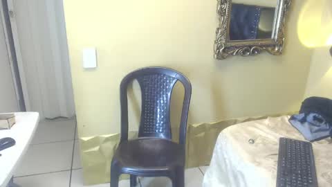 luckk_ online show from 04-23-26, 06:14