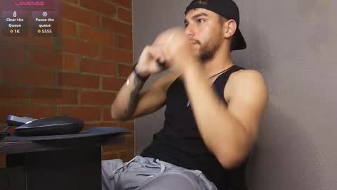 Snapshot of lucky_blessed chatting on 05-11-26, 12:27 lucky_blessed online show from 05-11-26, 12:27